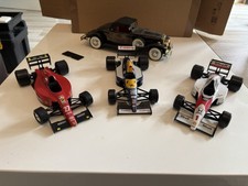 Modell-Autos Set, 4 Stück 3 Formel 1 Und Ein Radioaktive