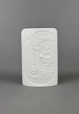 70s  Vase Blumenvase Porzellan Bisquit Relief M. Frey Design AK Kaiser Vintage