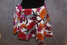 BIKINI ÜBERWURF RÖCKCHEN  TUCH AN EINER SEITE GEBUNDEN BLUMENUSTER GRÖSSE S-M