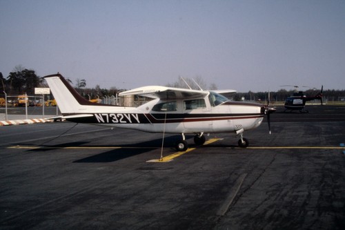 Dia n732yy cessna 210m - dia,
