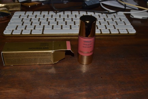 Hourglass blush vision - hourglass,