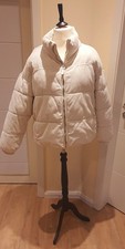 Cordjacke, Winterjacke, Pufferjacke Bershka, Gr.M, Farbe: creme, Gr. M