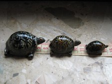 A Hoganas Studio Keramik schwedische Miniatur Schildkrötenfamilie