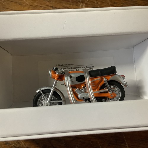 Premium classixxs zml - zml, 1:43