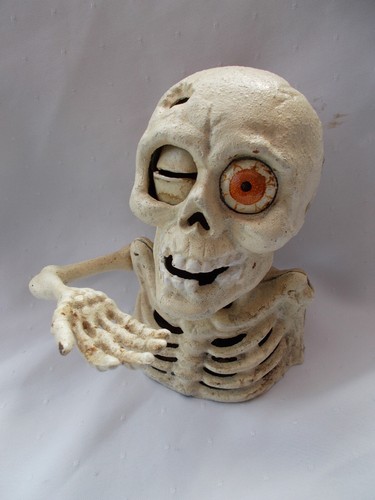 Totenkopf als spardose - als,