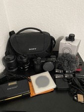 Sony Alpha A6300 24.2MP Digitalkamera, Schwarz mit umfangreichem Zubehörpaket