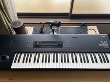 KORG M1 Classic 61-Key Workstation Synthesizer - Vintage Digital Keyboard AC100V