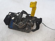 1813550 FRONT BONNET LOCK /