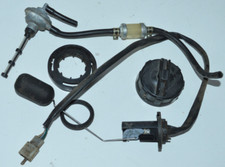 KYMCO SUPER 9 BENZINHAHN KRAFTSTOFFHAHN UNTERDRUCK TANKDECKEL SCHWIMMER TANK