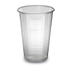Karton Plastikbecher