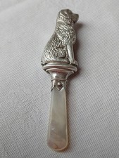 Seltene antike Babyrassel mit Hund+ Perlmuttgriff, 925 Sterling Silber, 1962Jhd.