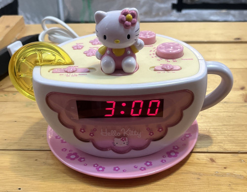 Sanrio hello kitty - sanrio,