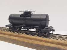 Old Tank car, alter Tankwagen mit Gitterrostumlauf; US / USA