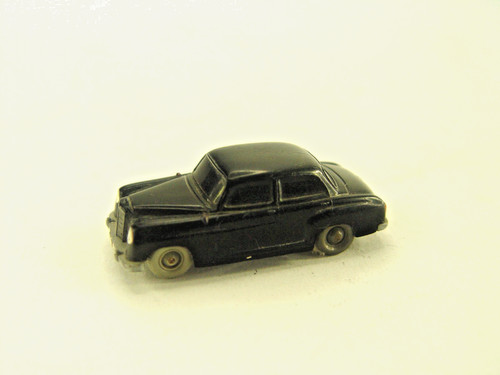 Mercedes 180 schwarz