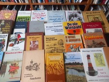 25 Bücher in plattdeutscher