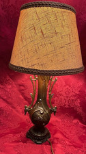 alte Zinnguss Tischlampe, um 1900, Schirm ist neu, inklusive Schirm ca. 56 cm h.