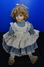 Puppe Rüschen Vintage Kleid Keramik- Porzellan- Kopf Hände Füße  ca. 40cm VS13