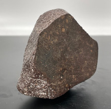 Meteorit, Einschlagschmelze, 284 Gramm, Sichtbare Fe und Ni Einschlüsse, IMCA