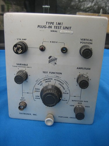 Vintage tektronix type - type, 1m1
