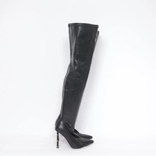 Simmi London, Stiefel