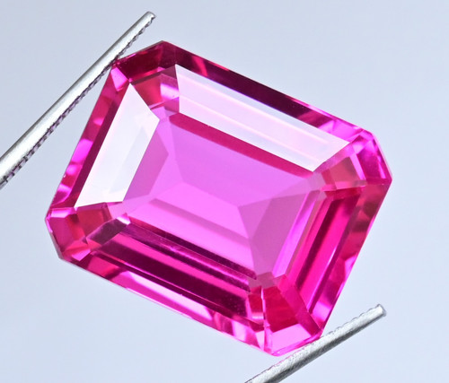 Makellos natürlich mogok pink - natürlich,