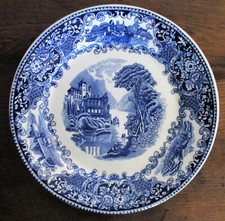 "Castillo Petrus Regout Maastricht"  wunderschöner Teller 23,5cm