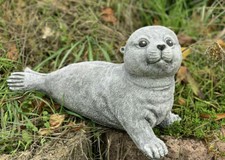 Steinfigur Robbe groß