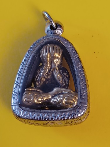 Buddha amulett phra - pidta, in
