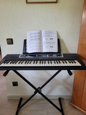 Yamaha YPT-210 Keyboard-Set – wie neu – nur 1x benutzt – inkl. Ständer & Zubehör