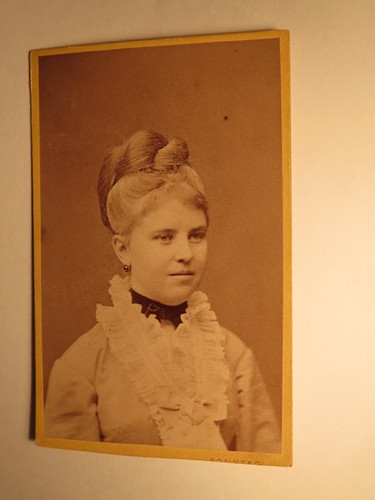 Mädchen junge frau mit zopf - mädchen,