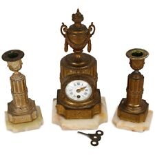 Antike kleine Kamin Uhr mit Beistellern 19 Jh.