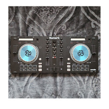 Numark mixtrack pro - pro, iii