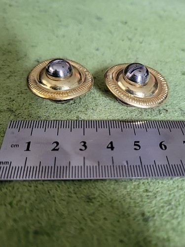 Pickelhaube befestigungen - pickelhaube,