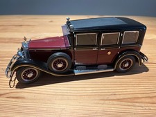pauls model art 1:24  Mercedes Benz dunkelrot/schwarz