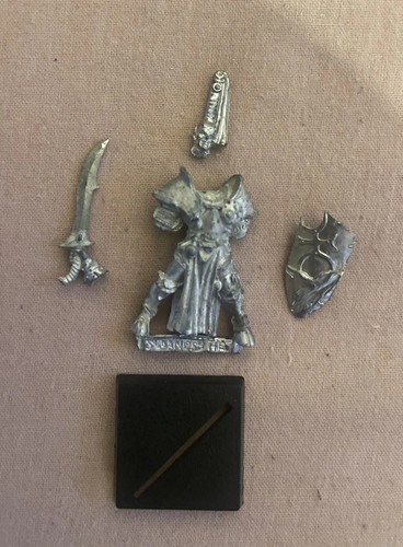 Warhammer champion slaanesh - champion,