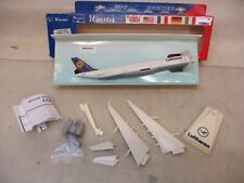 mes-90416	Wooster Snap-Fit Model Airbus A340 Lufthansa L:ca. 253mm