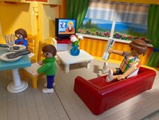 PLAYMOBIL 6020 Aufklapp-Ferienhaus gebraucht mit zusätzlichen Kids