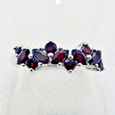 Navette & Rund Mosambik Granat