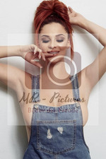 Nr. 19271 - Erotisches Pin Up Foto in Hochglanz Qualität - Größe 10x15 cm