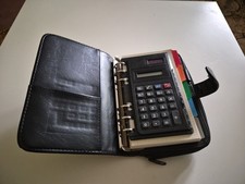 Terminplaner /-organizer Mit Taschenrechner Und Geldbeutel