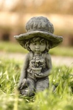 Gartenfigur Sarah Kay "LILLI"