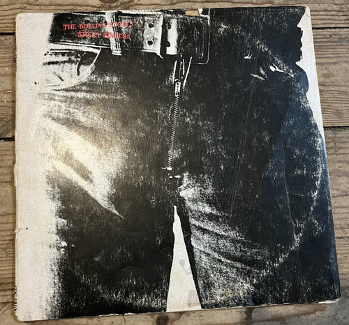 Sticking fingers - sticking,