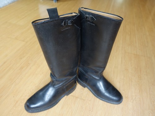 Lederstiefel schwarz alt