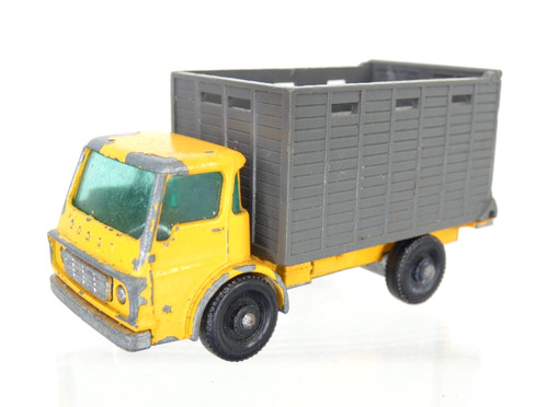 Matchbox dodge cattle - truck, 37