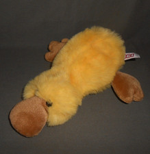 NICI  GELBE ENTE LIEGEND