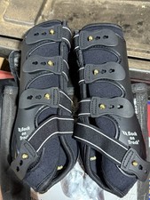 BACK ON TRACK Royal Work Front