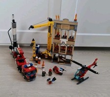 LEGO Feuerwehr in der Stadt -