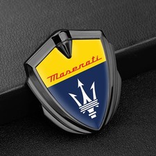 Kotflügel Emblem Maserati