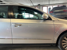 Tür vorne rechts VW Passat 3C