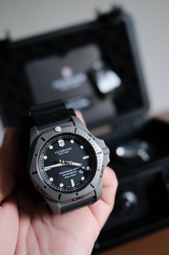 Victorinox profi taucher 200m - taucher,